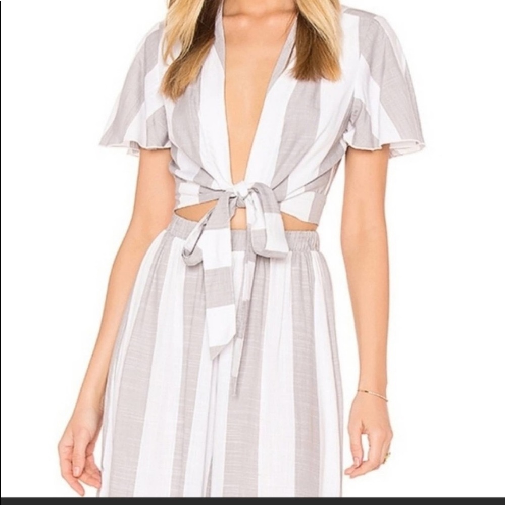 Show Me Your Mumu, Arie Tie Top